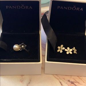 Pandora Stackable Daisy and Pearl Ring Bundle